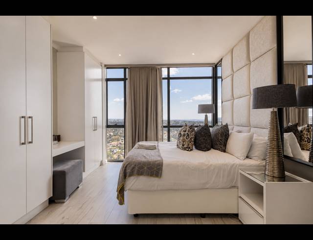 4 BEDROOM PENTHOUSE FOR SALE IN MORNINGSIDE